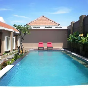 Svarna Hotel Seminyak (Bali)